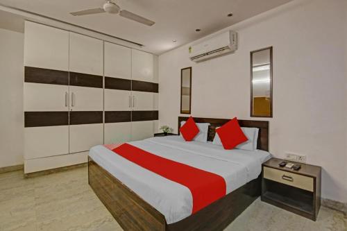 Ένα ή περισσότερα κρεβάτια σε δωμάτιο στο Hotel Soni Inn
