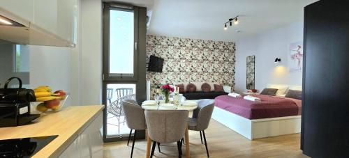 Apartment Garden Studio by TriApart