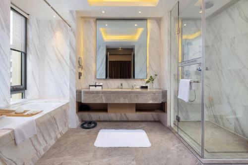 Grand Metro Park Hotel Nanningにあるバスルーム