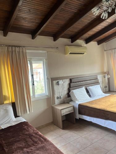 Gallery image of SUNSET HOTEL in Neos Marmaras