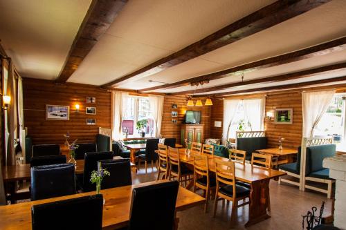 Restaurace v ubytování Gopshusgården - Rum & Stugor