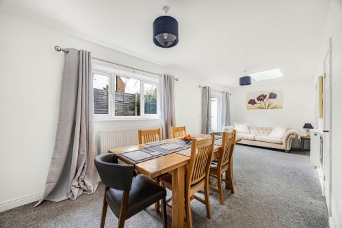 Imagen de la galería de 6 Guests, Wotton under Edge, Cotswold Way, Parking, en Wotton-under-Edge