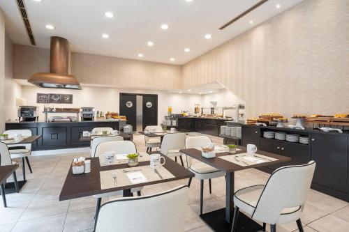 Еда / где поесть недалеко от отеля