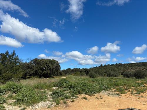 Photo de la galerie de l'établissement villa de vacances, à Cessenon