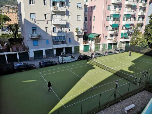 Violaの敷地内または近くにあるテニス施設またはスカッシュ施設