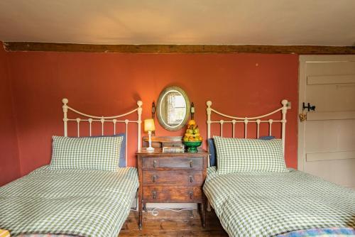 Ảnh trong thư viện ảnh của Bertie's Cottage by Keepers Cottages ở Robertsbridge