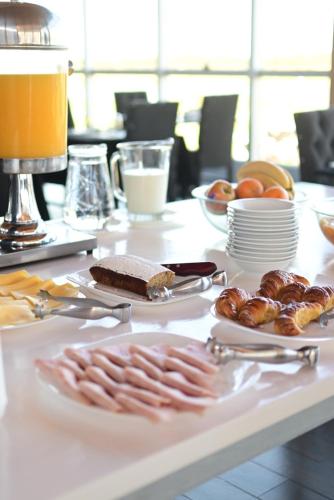 Mad på hotellet eller i nærheden