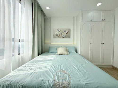 Postel nebo postele na pokoji v ubytování Masteri Residence Heera Stay Apartment