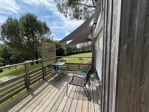 Fotografie z fotogalerie ubytování Chalet du domaine de rafin v destinaci Lamothe-Montravel