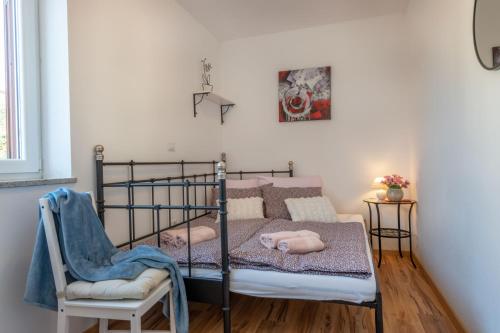 Apartment Ugrin, a cozy and relaxing retreat minutes from the Beach