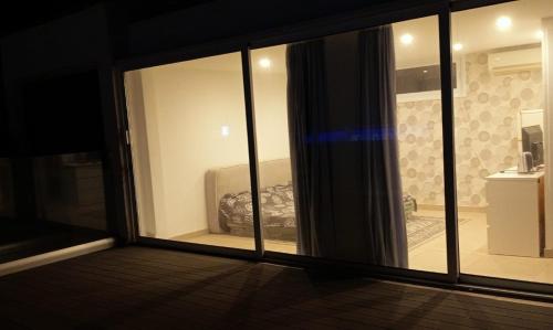 Ένα μπάνιο στο Freminore Sky aprtments
