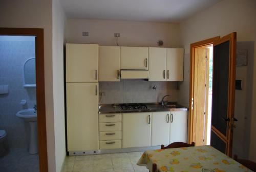 Η κουζίνα ή μικρή κουζίνα στο Villaggio Mascia