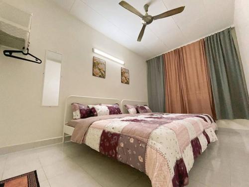 Postel nebo postele na pokoji v ubytování Cozy AiZHome