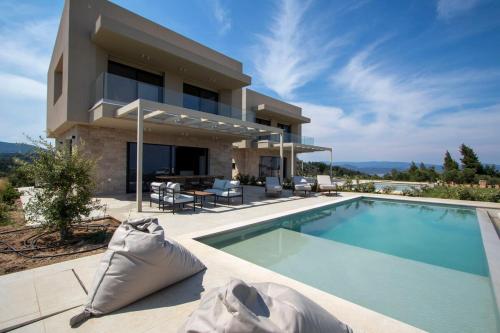 The Quiet Pearl Villa, Agios Nikolaos by Halkidiki Villas