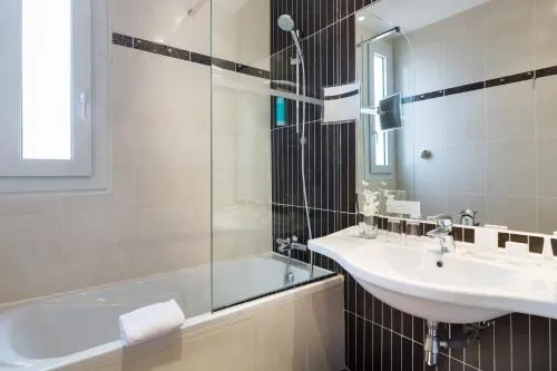 Best Western Plus Hôtel Massena Nice photo 57