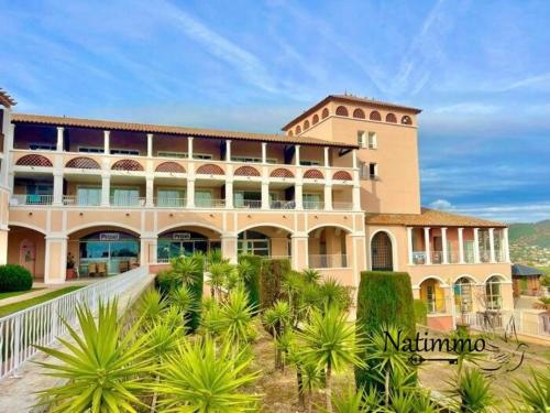 Clădirea în care este situat/ăapartamentul