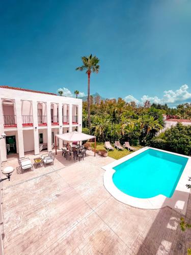 Villa Malibú close to Puerto Banús by Marbella Vacances