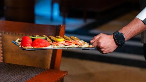 Jídlo v hotelu nebo okolí