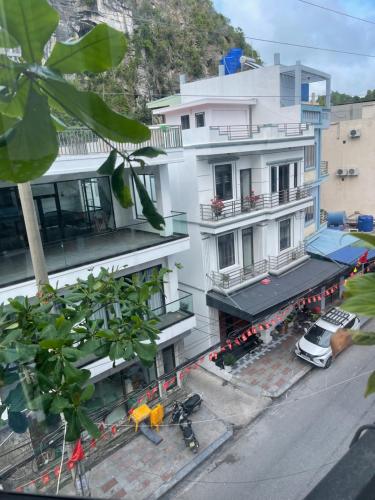 Φωτογραφία από το άλμπουμ του Ngọc Bích Luxury σε Cat Ba