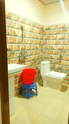 Ένα μπάνιο στο Krishn Kedar Resort