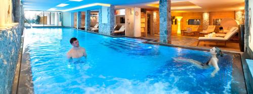 Πισίνα στο ή κοντά στο ABINEA Dolomiti Romantic SPA