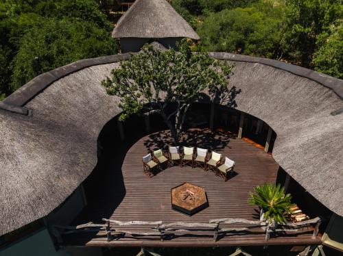 Un jardín fuera de Lalibela Game Reserve Tree Tops Safari Lodge