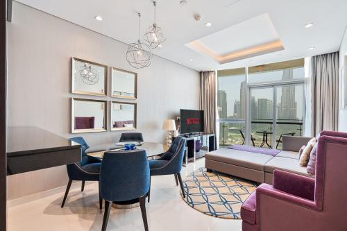 Stylish 2BR - Near Burj Khalifa & City Views