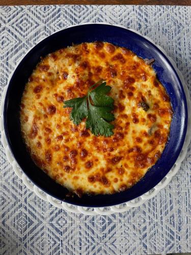 Makanan di atau berdekatan perkhemahan mewah