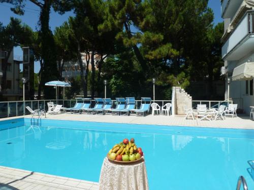 Πισίνα στο ή κοντά στο Hotel Astra