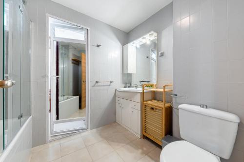 Sea view apartment, 250m from the beach