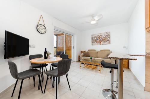 Sea view apartment, 250m from the beach