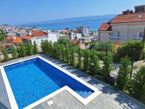 Luxury apartment Paradise