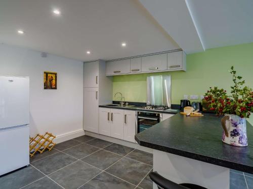Η κουζίνα ή μικρή κουζίνα στο 1 bed in Cartmel 85499