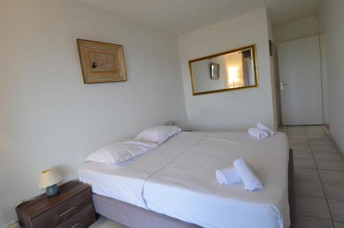 PLEIN CIEL - Appartement 5 personnes avec piscine sur la Corniche Fleurie à Nice