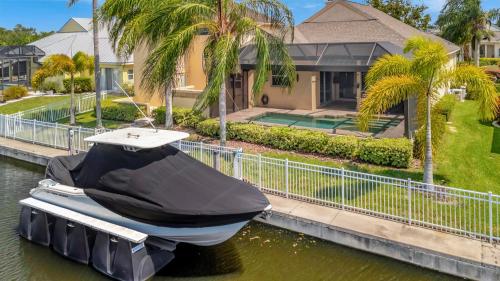 Gallery image of Sunset Waterfront Paradise in Bradenton