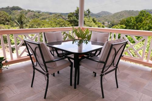 Serene Mountain View Smart Apt for Restful Stays