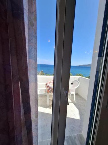 Gallery image of Emilianos Studios 105 in Chios