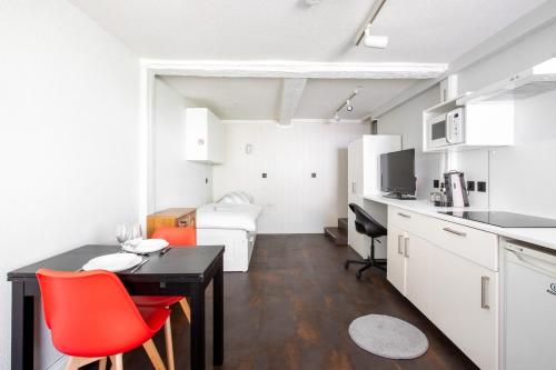 DeLuxe Studio Rénové, Parking Gratuit, MULHOUSE CENTRE