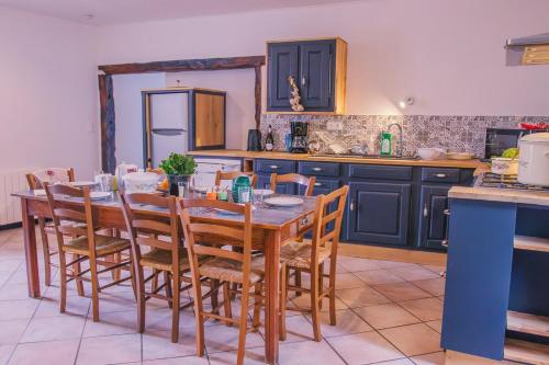 Η κουζίνα ή μικρή κουζίνα στο Gîte 3 chambres