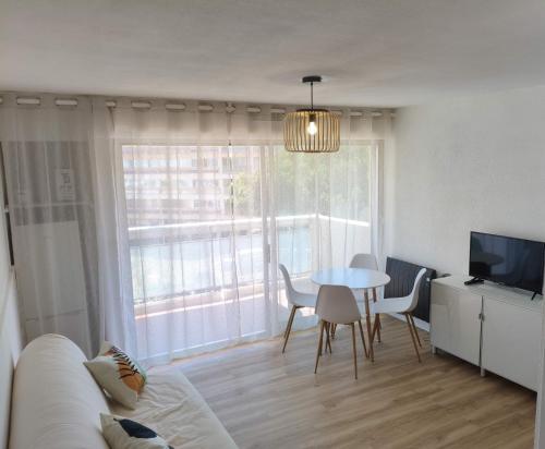 Studio entre mer et port a Carnon plage