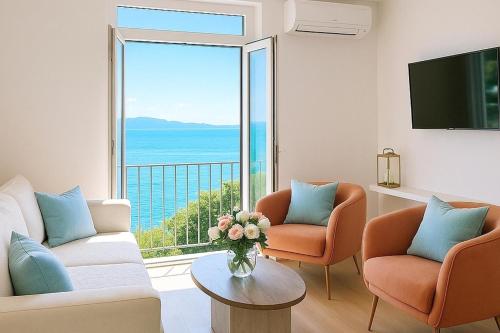 Sea view apartment Rijeka-free parking-6 people