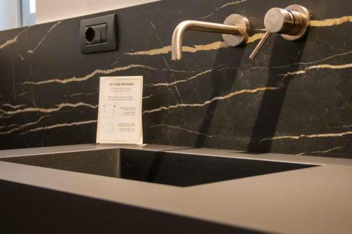MARI Luxury Rooms and Suites photo 71