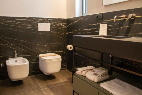 MARI Luxury Rooms and Suites photo 72