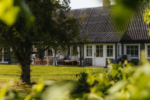 Jardín al aire libre en Lõuka Farm House