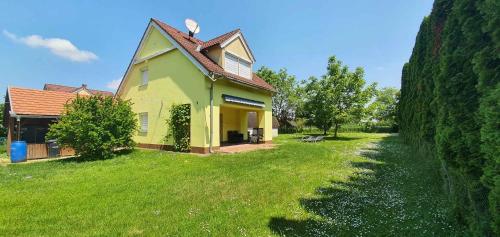 Holiday home in Balatonbereny 34653