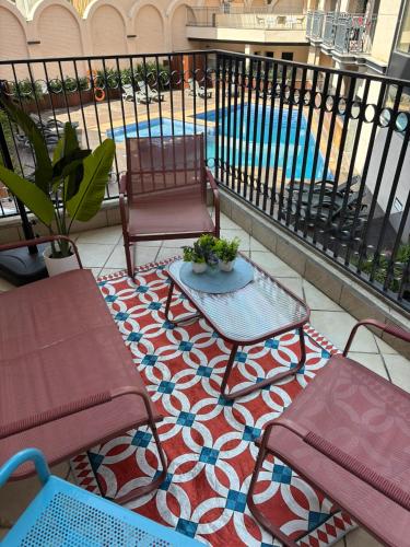 Casa Tita - Exclusivo Apartamento con Gran Terraza y Vistas a la Piscina en Lloret de Mar