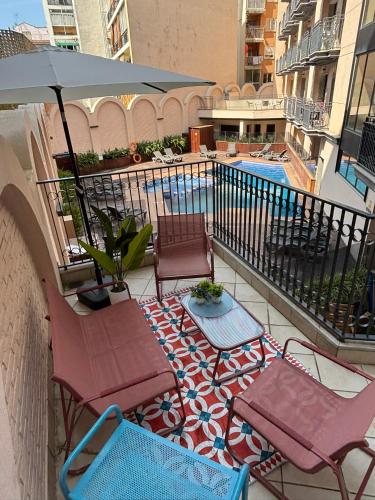 Casa Tita - Exclusivo Apartamento con Gran Terraza y Vistas a la Piscina en Lloret de Mar
