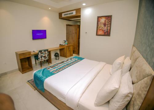 TV a/nebo společenská místnost v ubytování Hotel Marine House