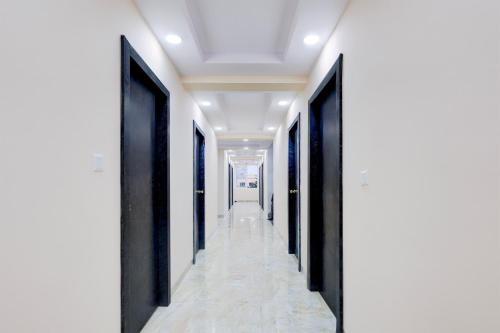 Gambar di galeri bagi Super Townhouse MVP Sector With Kailasagiri Hill View di Visakhapatnam