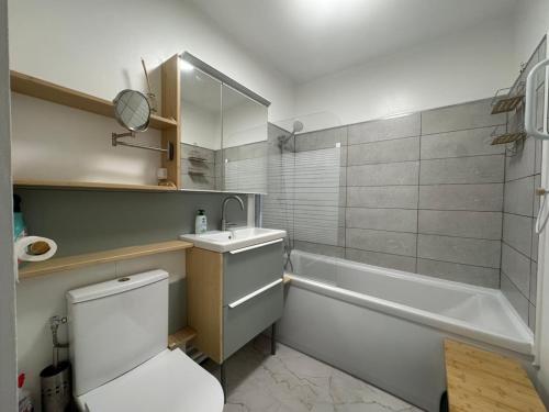 Studio climatisé, refait à neuf